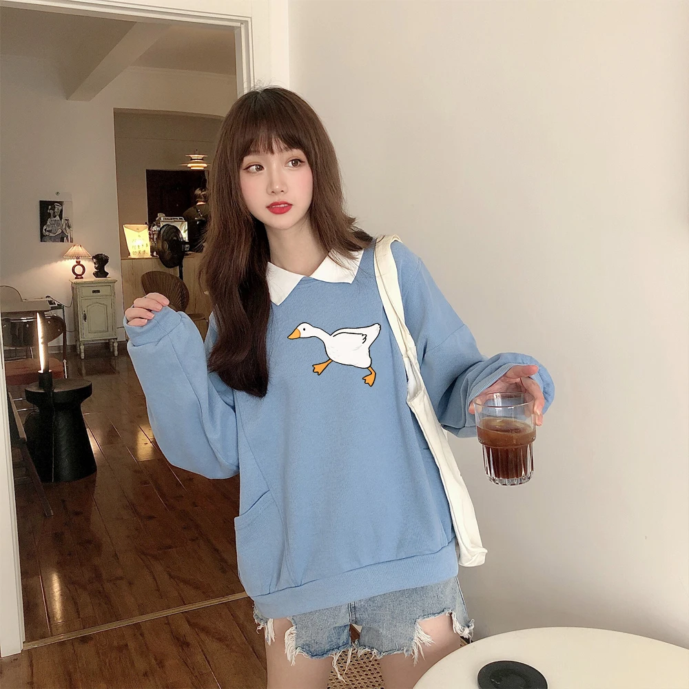 Женская толстовка с капюшоном розовая осенняя оверсайз мультяшным принтом гусей