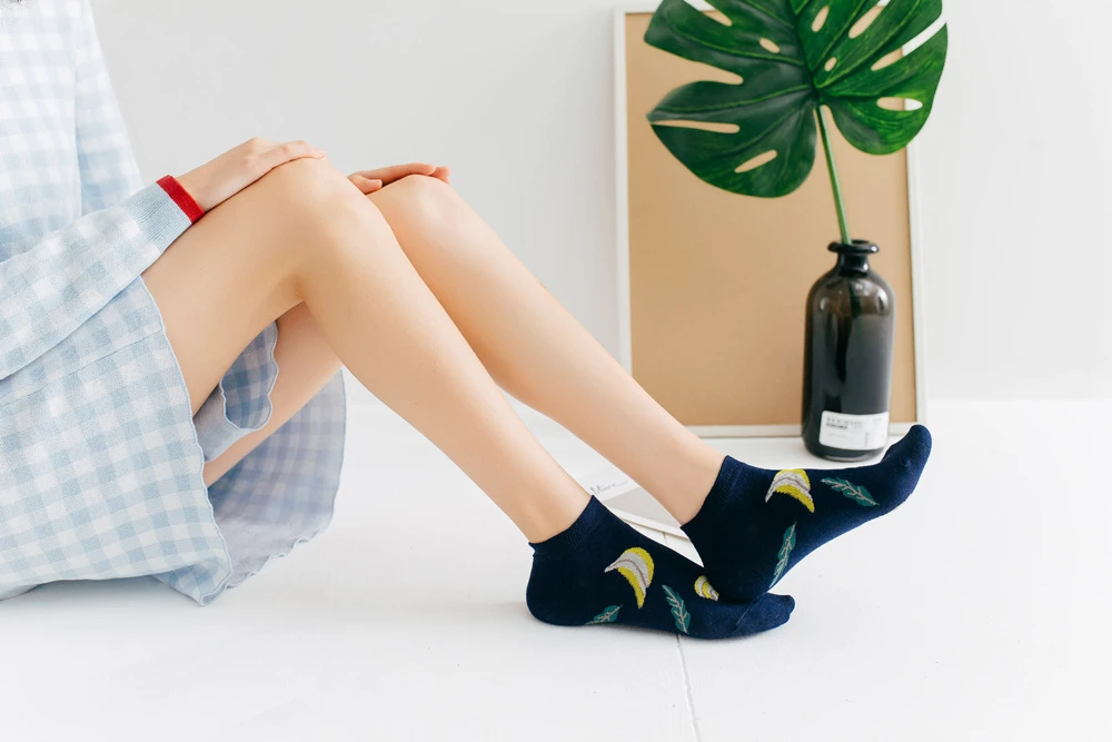 Для женщин милые животные фрукты Носки унисекс веселое Harajuku летний Фламинго С голубикой с эффектом orange банановых листьев с рисунком ботильоны Носки