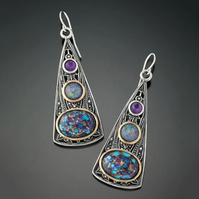 Трибальные серьги с фиолетовыми бусинами в форме треугольника и опаловым камнем, цыганские украшения, двухцветный металл, естественная форма капли.