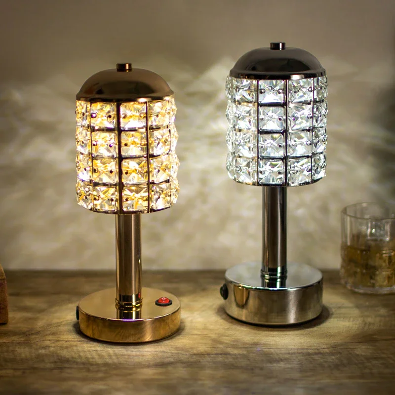 

Алмазная настольная лампа, акриловые декоративные светильники с USB-зарядкой, для спальни, прикроватного столика, светильники с кристаллами,...
