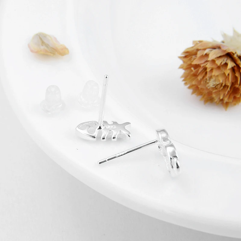 Женские серьги-гвоздики из серебра 925 пробы с котом | Украшения и аксессуары