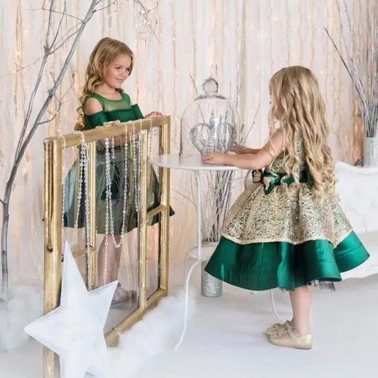 New Green Flower Girl Dress With Bow Gold Lace Satin Infant Birthday Party Gown Toddler First Birthday Dresses Photography