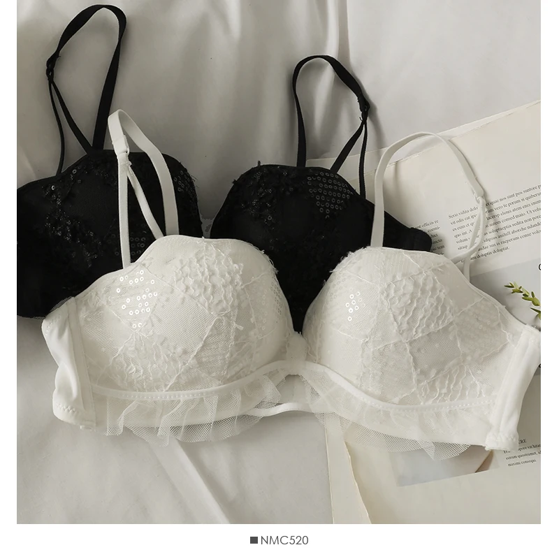 

2021 summer new sexy lace spaghetti strap tanke top women built in bra off shoulder sleeveless solid color omighty camisole hot