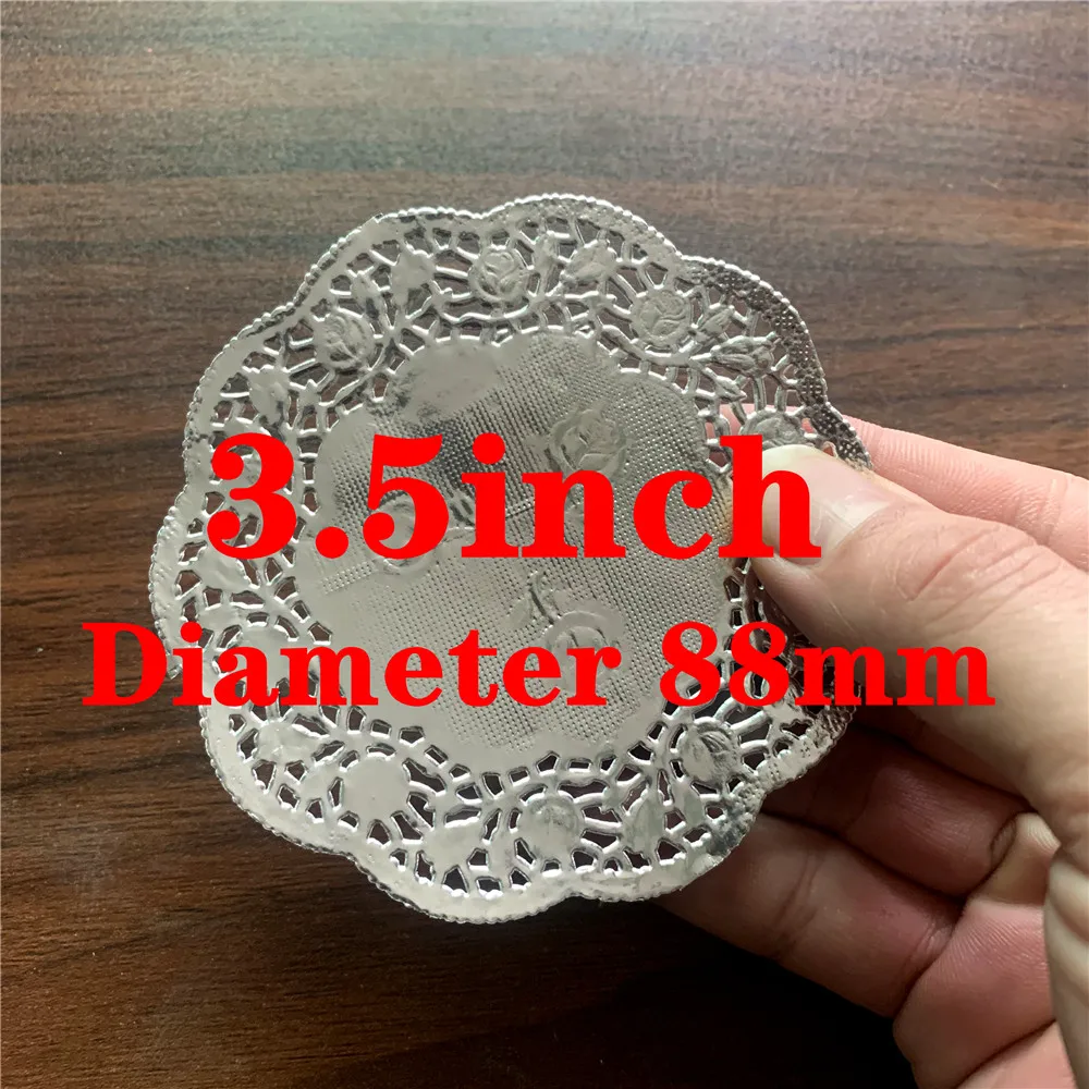

100pcs 3.5inch Gold Silver Round Diameter 88mm Paper Lace Doilies for Cake Placemat Party Gift Decoration