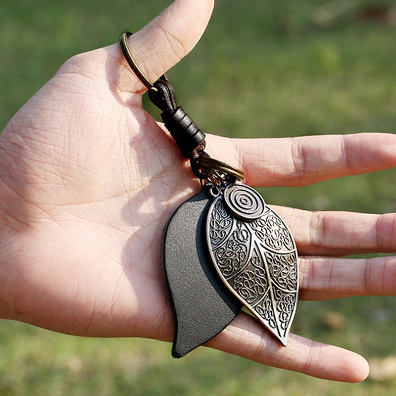 Брелок в стиле панк из натуральной кожи с вырезами для мужчин и женщин брелок