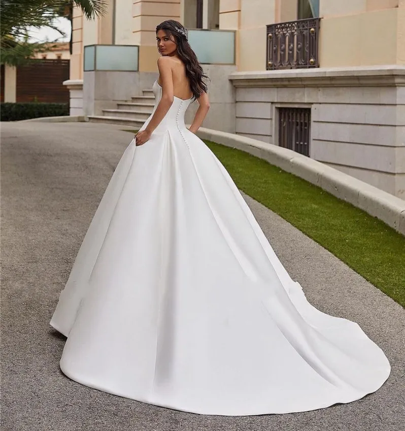 

Custom Made 2021 Simple A Line Satin Dress For Wedding Party Strapless Sweep Train Bridal Gown Robe De Mariee