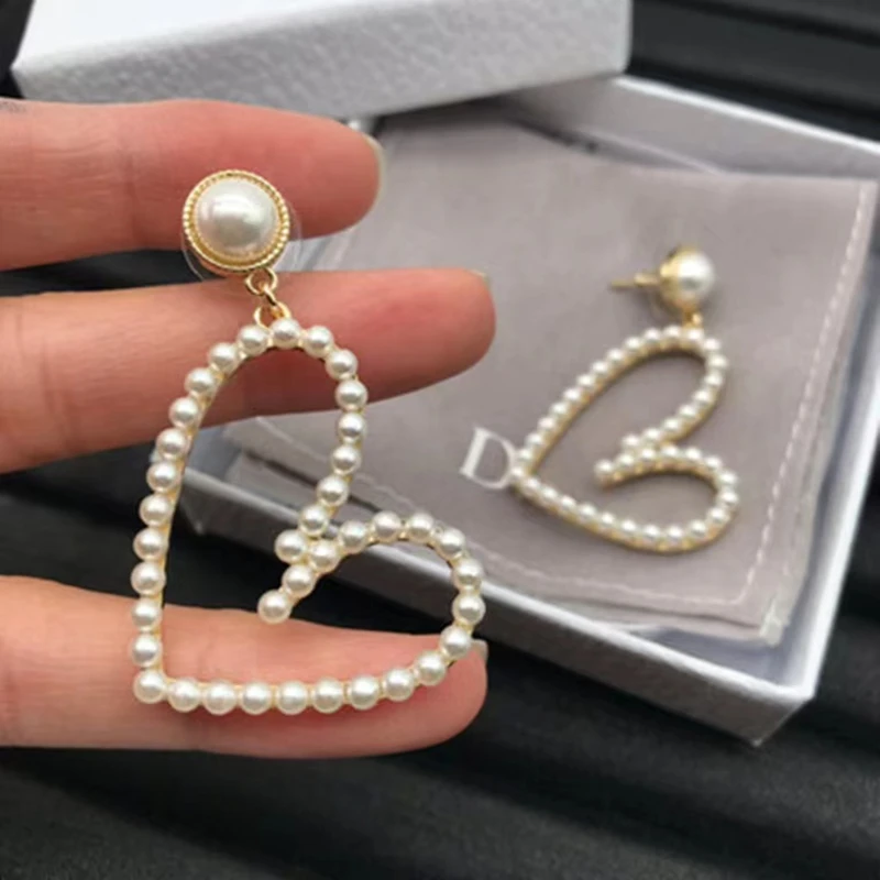 

High-quality brand luxury exaggerated heart-shaped pearl pendant earrings for women, trendy vintage fashion sweet jewelry gifts