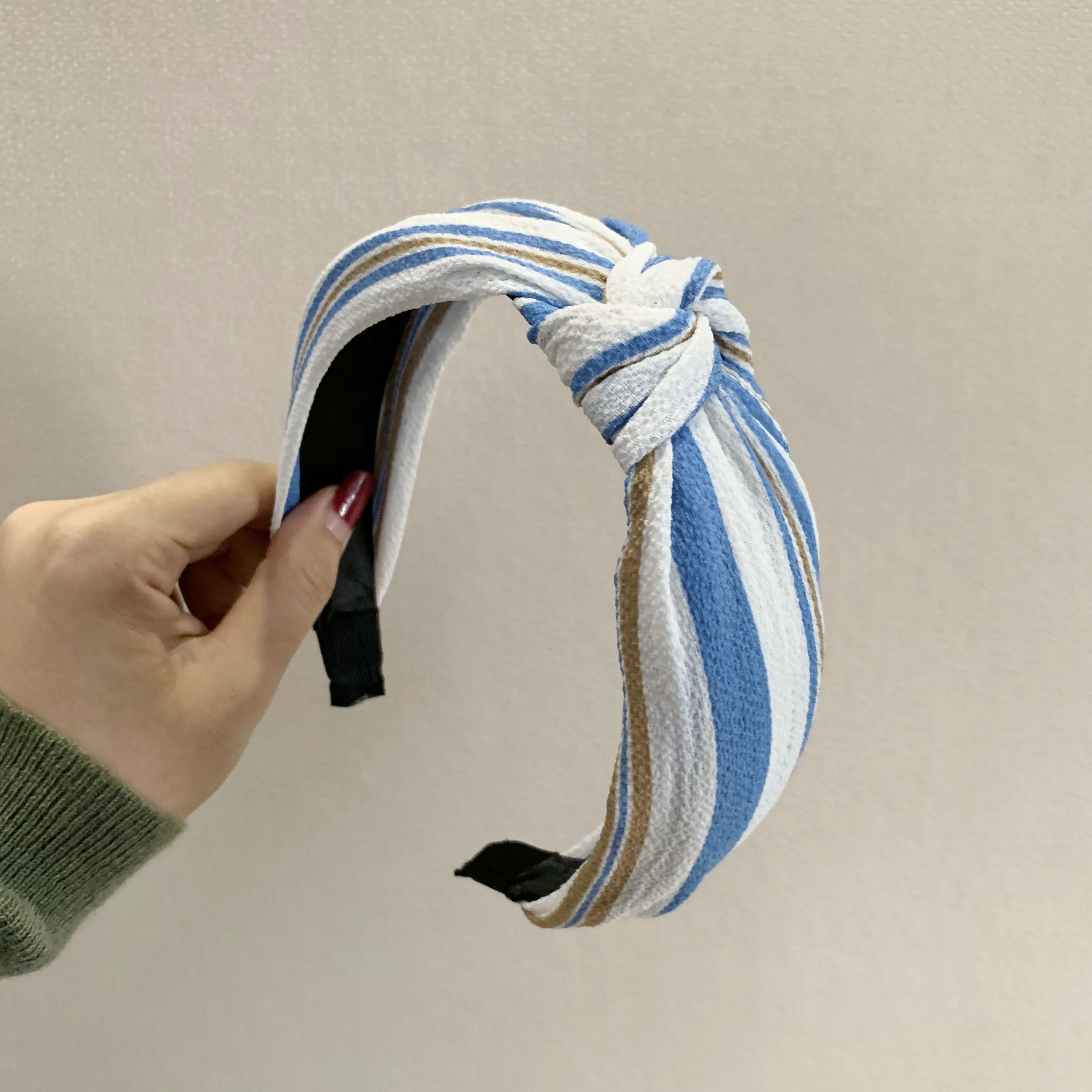 

Chen Yan New Stripe Headband Fashion Chiffon Headbands Knot Cross Hairband XLFG7