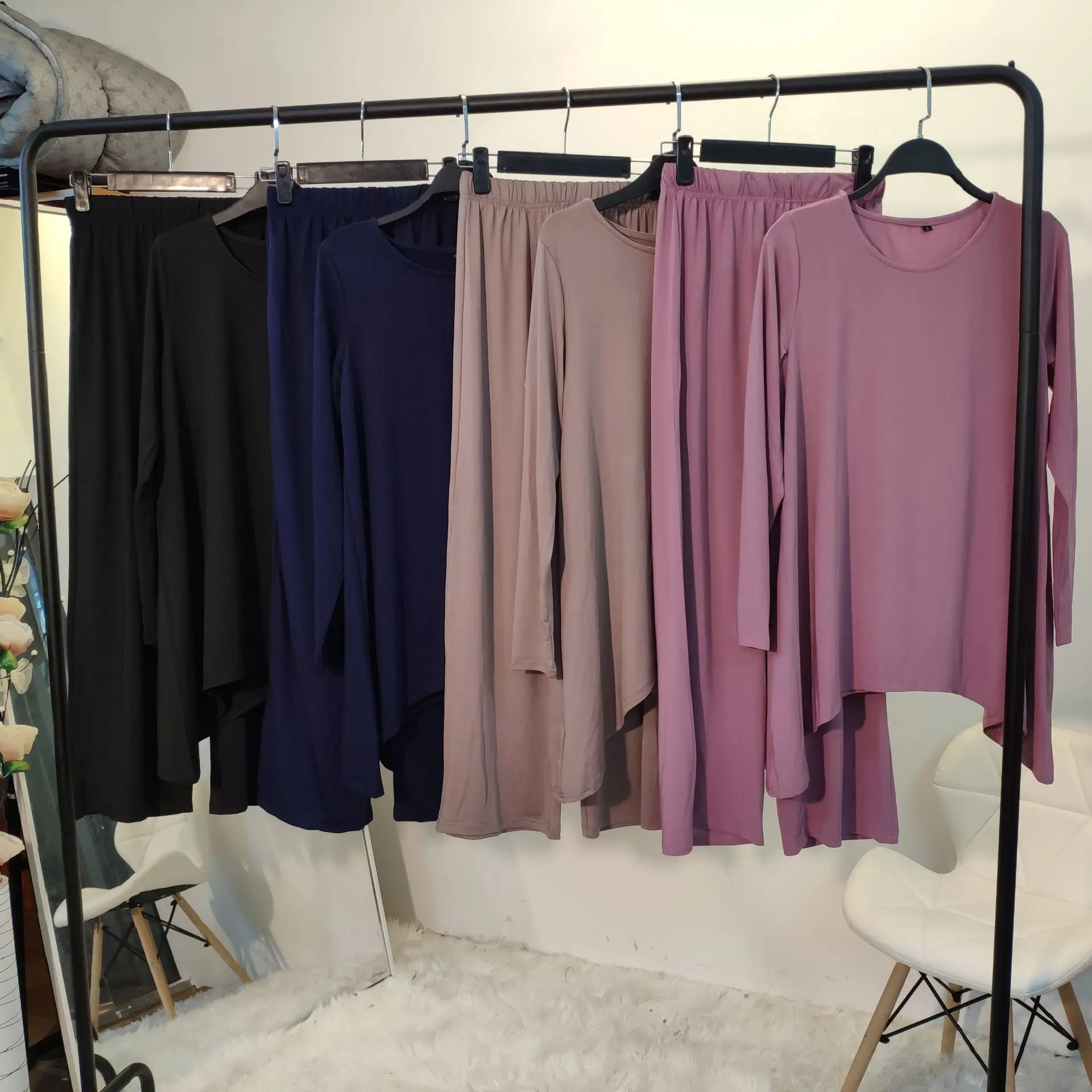 Женский топ из гладкой ткани однотонный двух частей и брюки с эластичным поясом