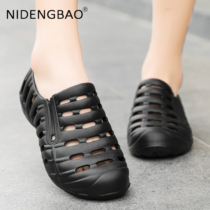 Women Beach Sandals Men Water Shoes Quick Dry Soft Lightweight Summer Hollow Gardener Footwear River Sea Pool Swimming Shoes