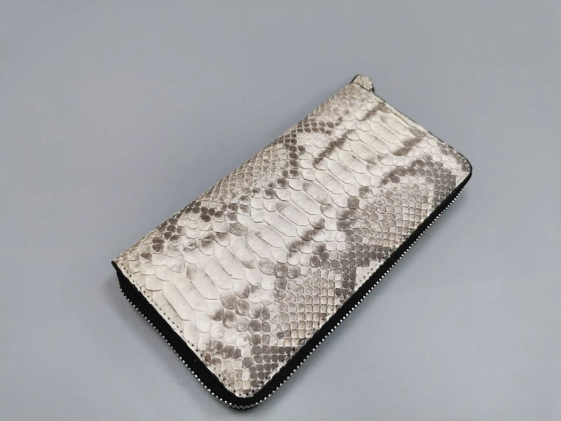 

Wallets & Holders
