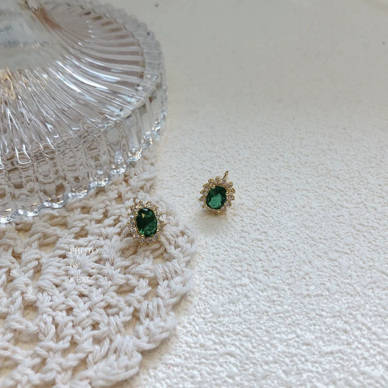 

Emerald Green Trendy Crystal Vintage Diamond Bead Earrings Studs French Baroque Irregular Phnom Penh Silver Needlee for Female