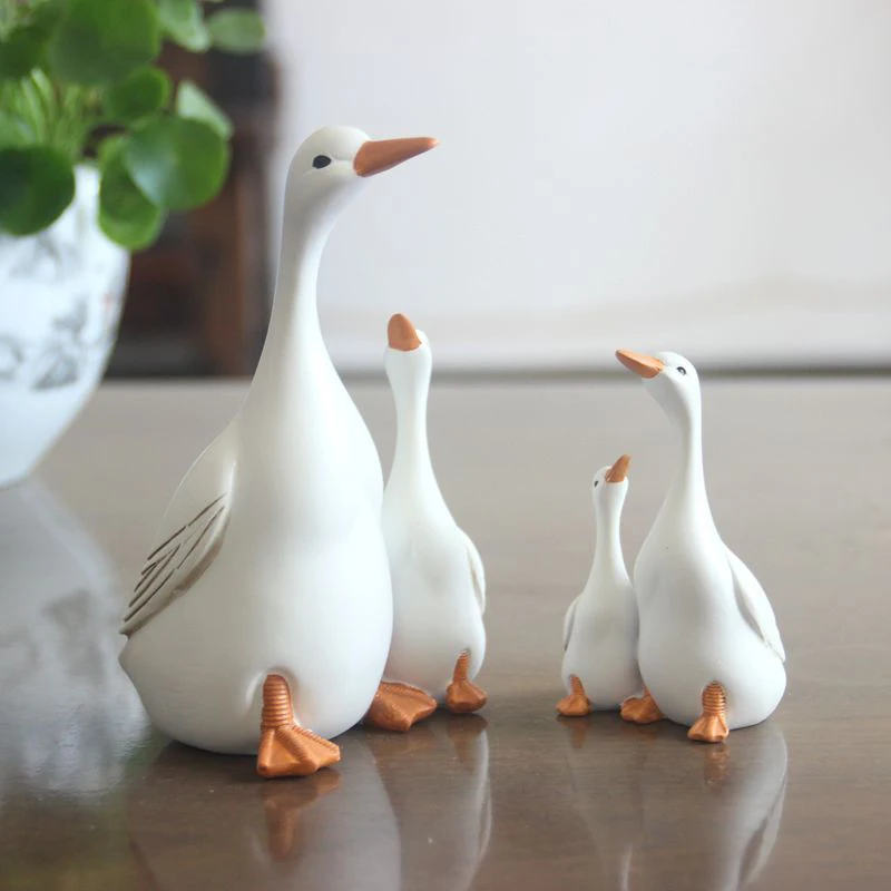 

2Size Garden Sculpture Simulation mother and child duck Ornaments Resin Duck Animal Decor Statue Landscape Crafts