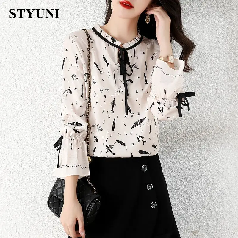 

Женская шифоновая рубашка с рукавами-фонариками, новый стиль весна 2022, корейская мода в стиле ретро, небольшой свежий кружевной Повседневны...