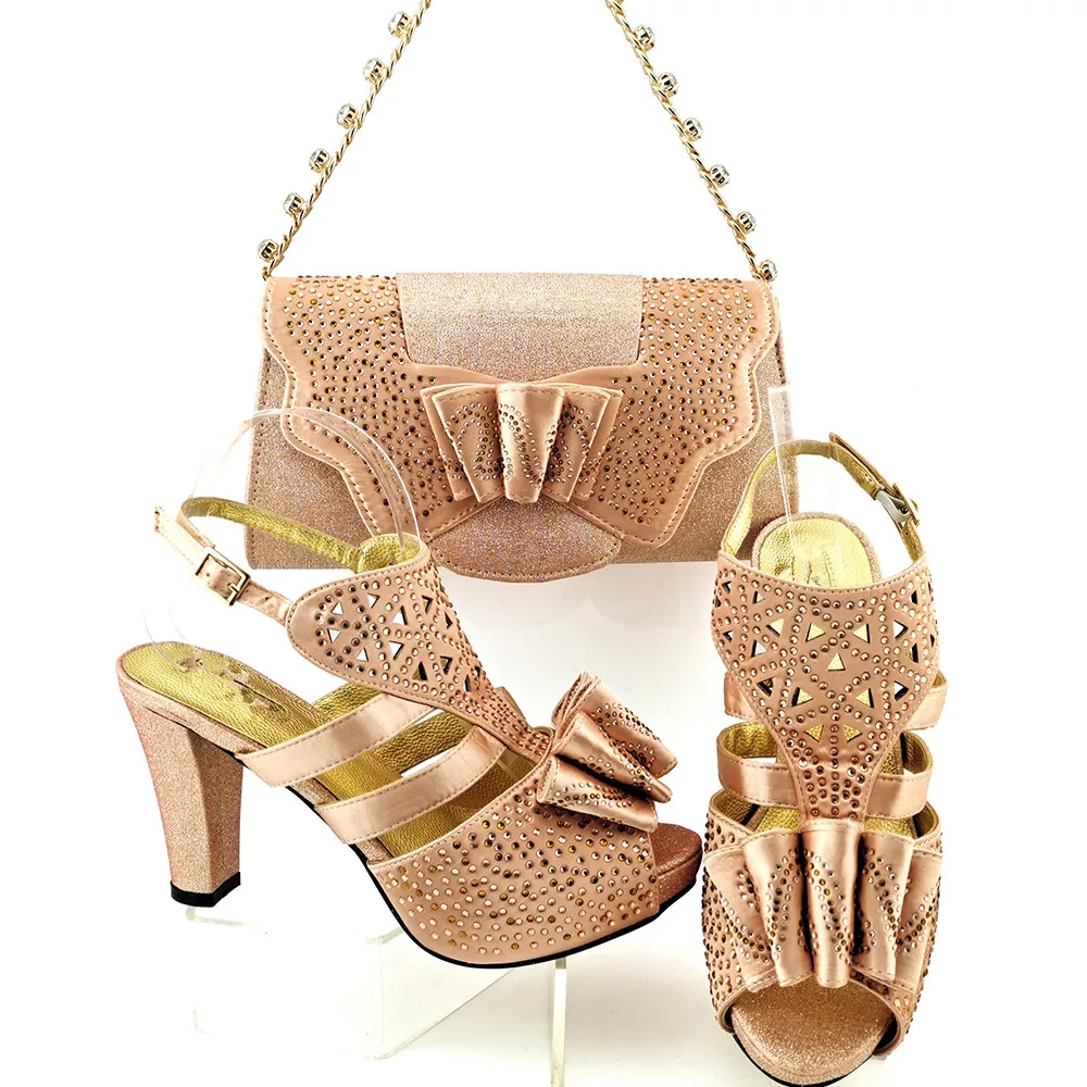 Doershow แฟชั่นพีชรองเท้าและกระเป๋าสำหรับ Party ภาษาอิตาเลี่ยนรองเท้าพร้อมกระเป๋าออกแบบใหม่ Lady การ...