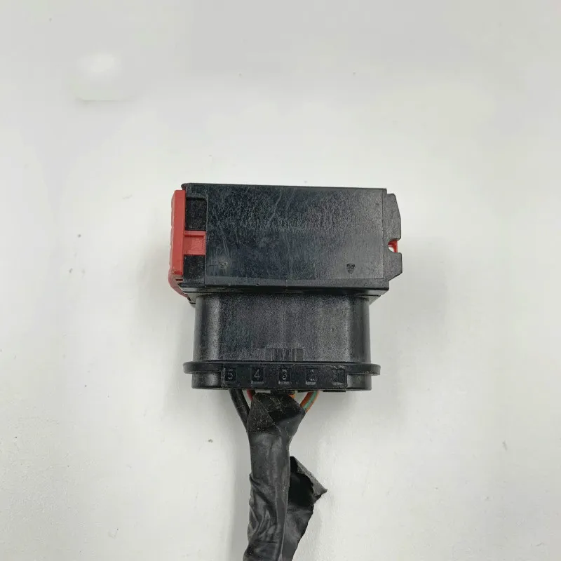 

Car headlight socket plug connector with wire for Peugeot 307 301 2008 308s 408 For Citroen Elysee