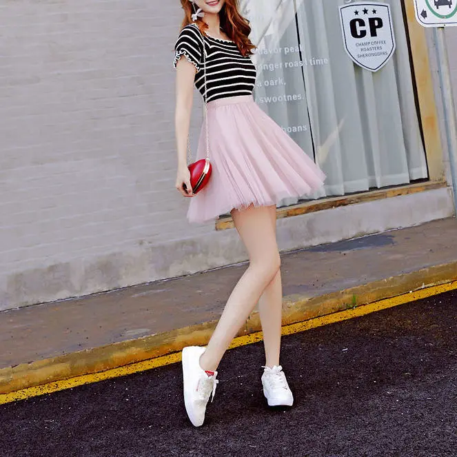 

Pengpeng fairy skirt for women in autumn and winter of 2020 new high waist and thin A-line anti light short skirt