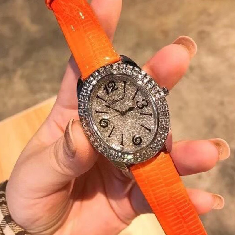 

2021 ladies fashion authentic watch ladies full diamond pointer micro luminous waterproof quartz leather belt is very beautiful