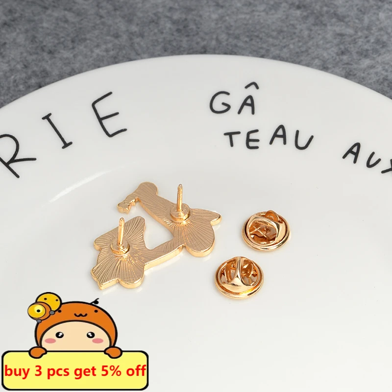 Значок эмалированный на лацкан мотоцикл брошь по выгодной цене для детей |