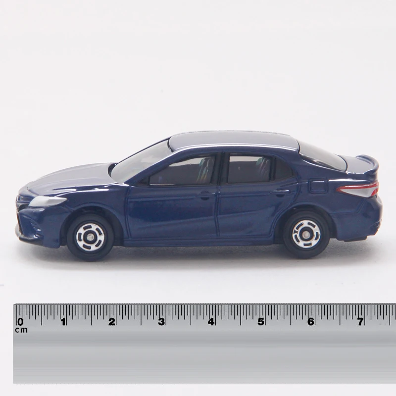 Модель автомобиля Takara Tomy Tomica 1:64 Toyota Camry Sports NO #100 | Игрушки и хобби