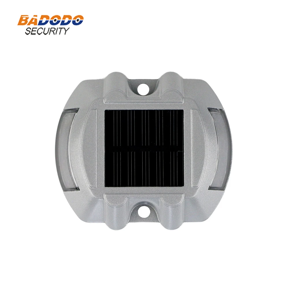 IP68 Водонепроницаемый светодиодный светильник с питанием от солнечной батареи