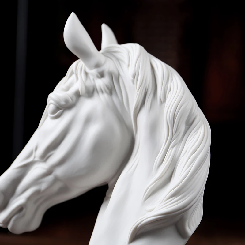 

Abstract White Horse Head Sculpture Animal Resin Statue Modern Home Decorative Geometric Resin Ornaments Horse Riding Gift