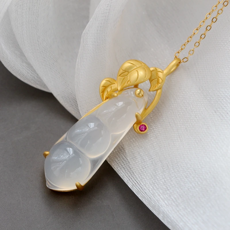 

Authentic 925 Sterling Silver Pendant Inlaid Natural White Chalcedony Pod National Style Antique Gilding Trendy Jewelry Gift