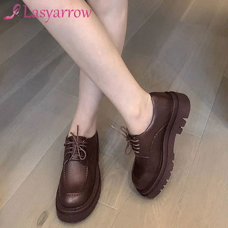 Lasyarrow 2021 Casual Round Toe Square Heels Autumn Winter Platform All Match Women Shoes Cow Leather Lace Up Female Pumps