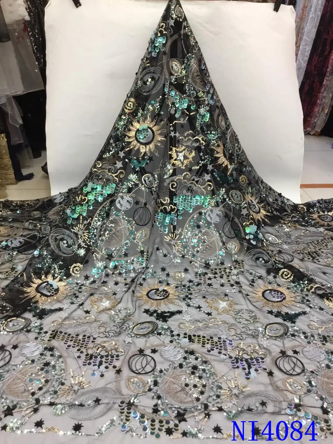 

Latest Sequence African French Net Wedding Lace Fabrics High Quality Sequins Lace Fabric for Women Dresses KSNI4084