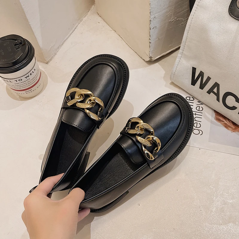 

Новинка 2021, женская модная обувь на вулканизированной подошве, женская обувь большого размера с металлическим украшением