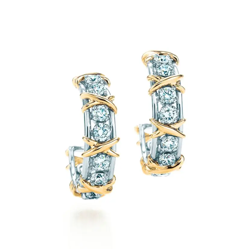 

Of light luxury fashion zircon cast earrings