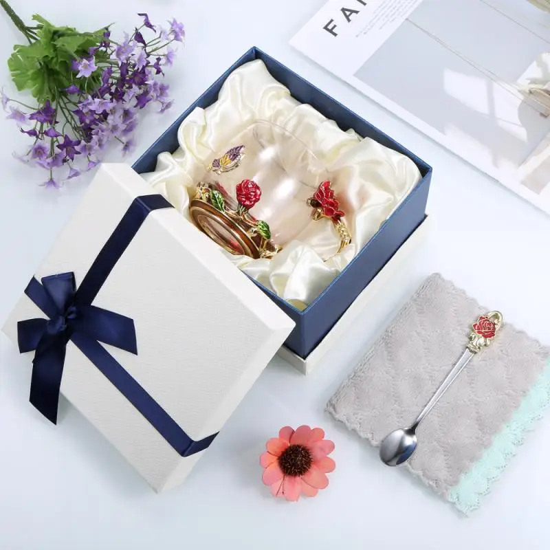 

Стеклянная кружка, кофейная чашка, детская посуда для напитков, кружка для напитков без свинца с ложкой, салфеткой для очистки и подарочной ...