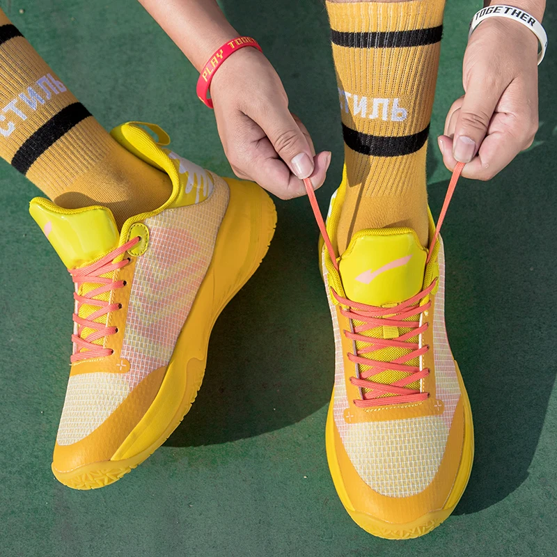 Fashion Yellow Basketball Sneakers Men Women Mesh Breathable Basketball Shoes Trainers Professional Brand High Sports Shoes Men