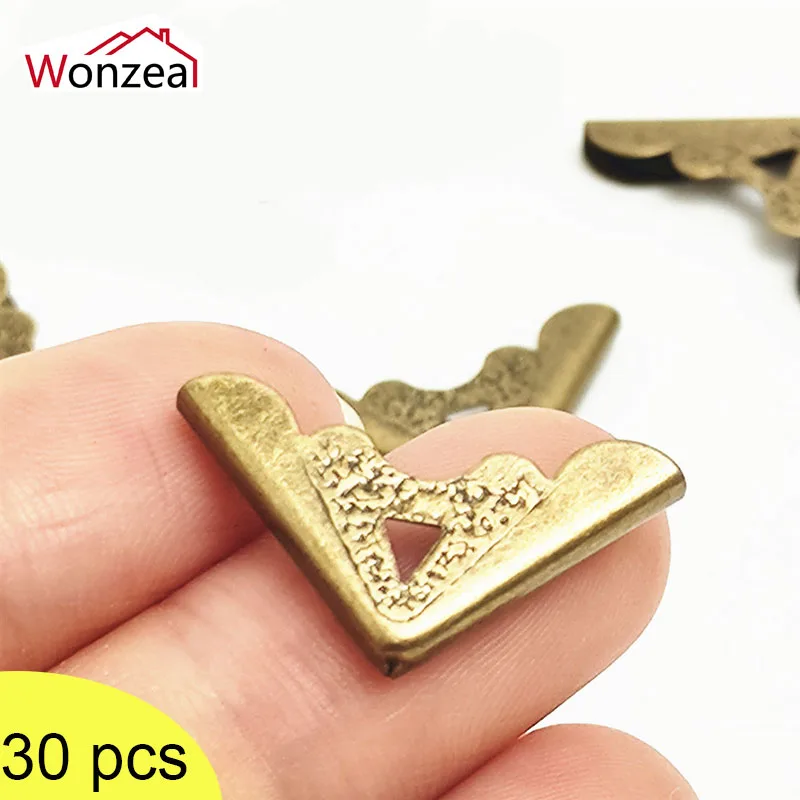 

30pcs 16*16mm Antique Bronze Metal Book Scrapbooking Notebook Albums Menus Folders Corner Pattern Carved Protectors Tone