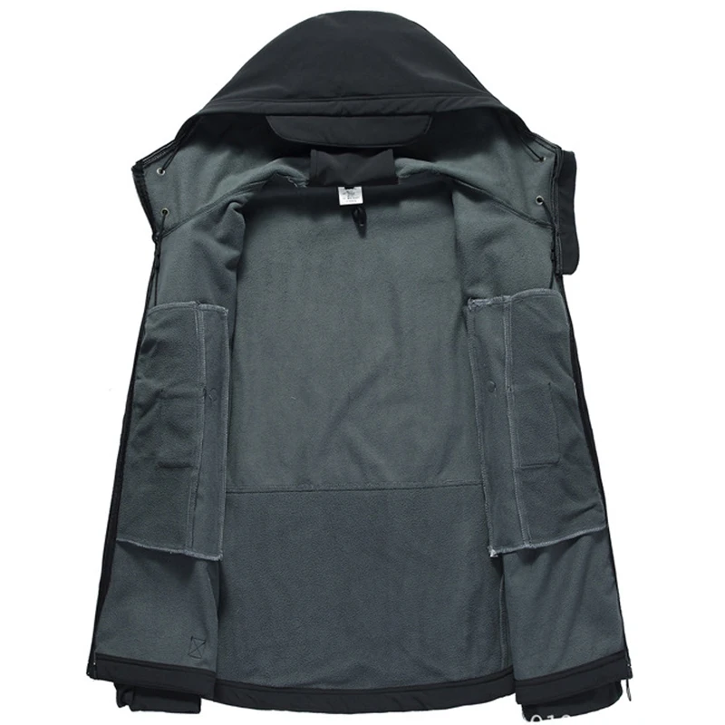 

Coats & Jackets