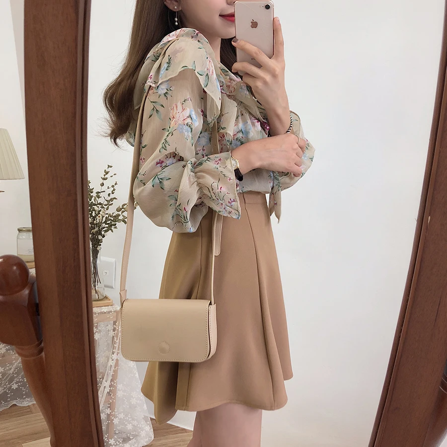 Женская рубашка из полиэстера с V-образным вырезом и винтажным принтом | одежда