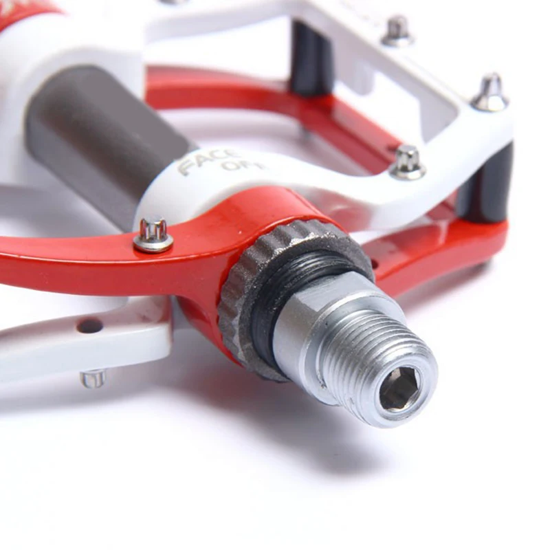 

Newly Mountain Bike Pedals Non Slip Aluminum Alloy Fixed Bearing Bicycle Pedals S66