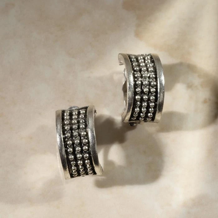 Клипсы Грейс шарики цвет чернёное серебро 7142075 | Украшения и аксессуары