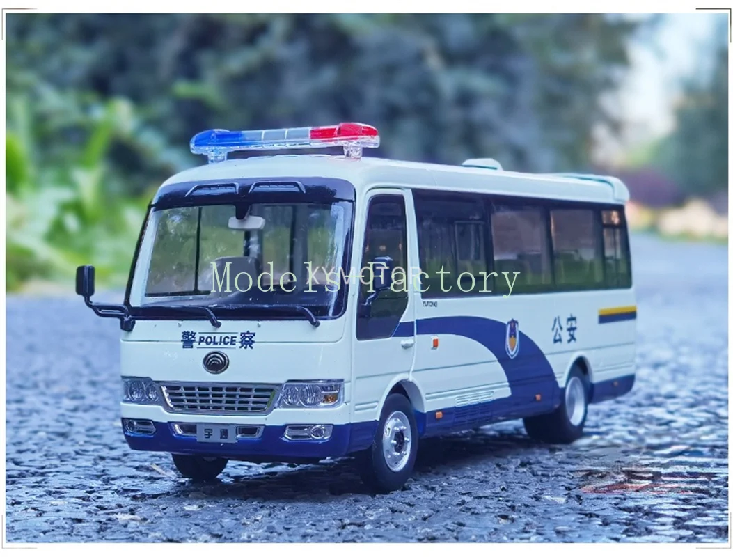 YuTong 1:32 T7 Bus Diecast Bus Coach Models Kids Toys Gifts Collection Display Gold/Police/Red fire engine/70th anniversary