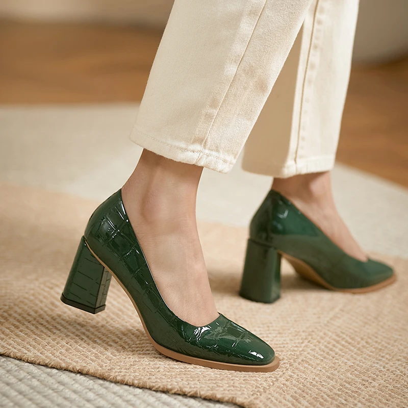 

Thick Heel Leather Face Fashionable Women's Single Shoes Flaky Skin Personalized Design Fashion Simple Unique Style