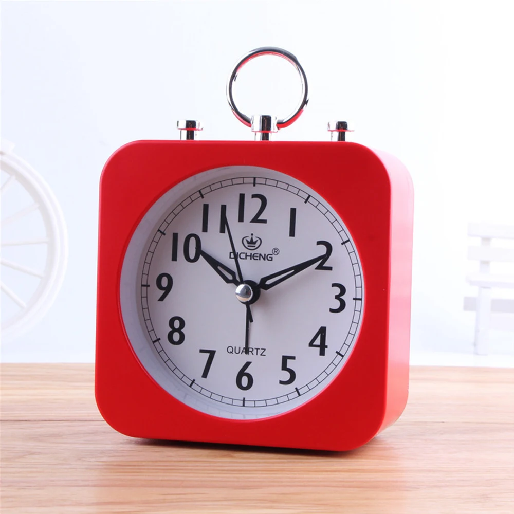 

Alarm Clock Plastic Square Mute Battery Power Small Alarm Clock for Kids Bedroom Travel Desk Home Decoration