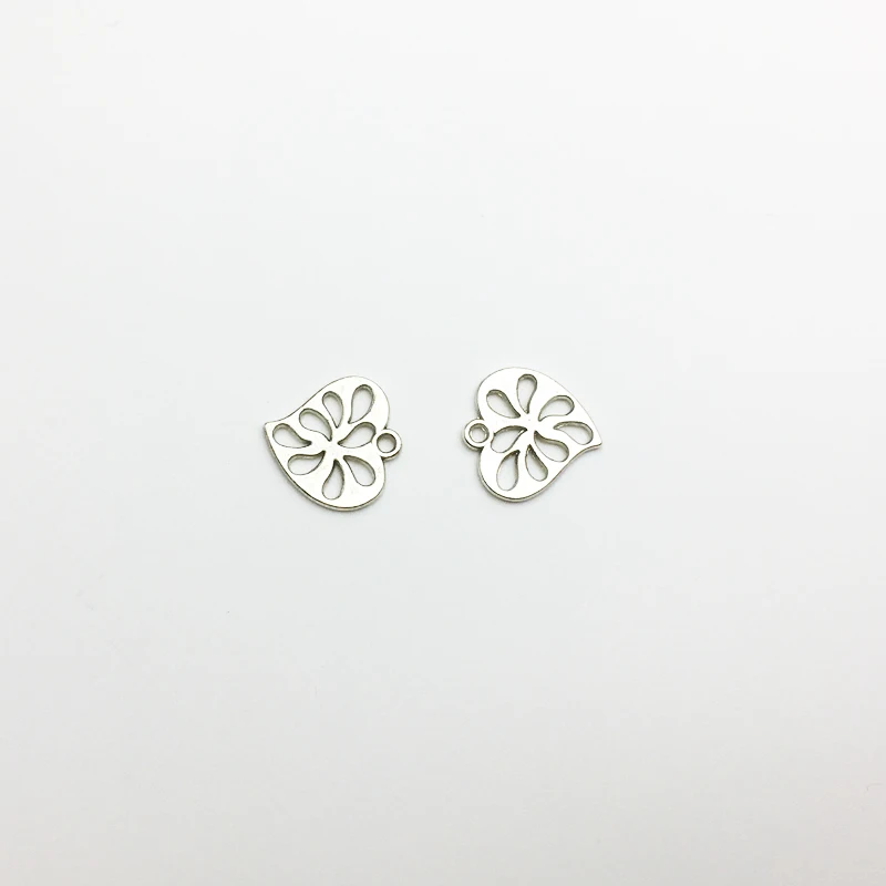 30 шт./лот модное серебряное кольцо с покрытием из вырез в форме сердца Шарм