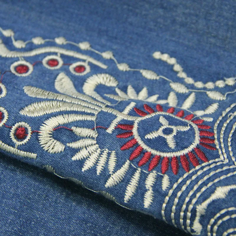 

Embroidery Denim Trench coat Women Autumn Winter Fashion Double Breasted Long Trench coat Female Casual High quality Outerwear