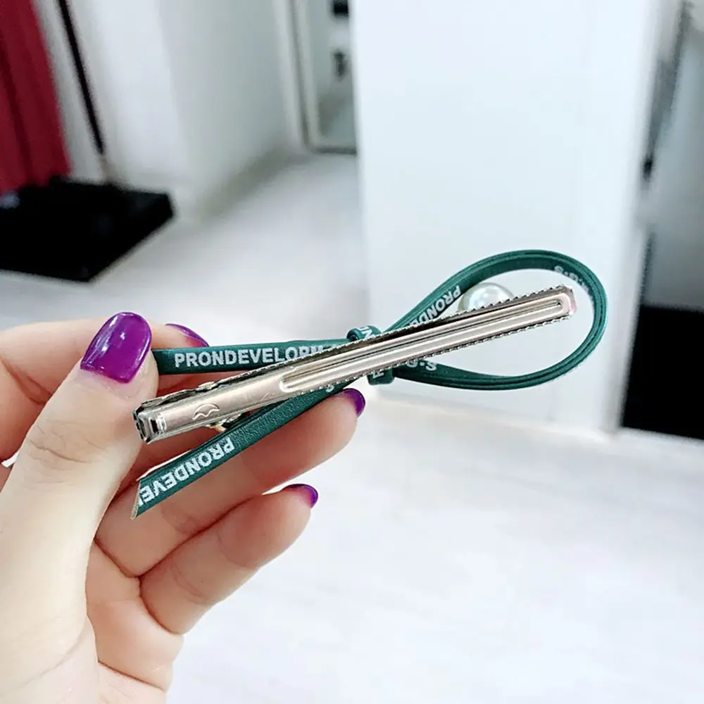 Женская заколка пряжка из искусственной кожи для волос с бантом и жемчужинами