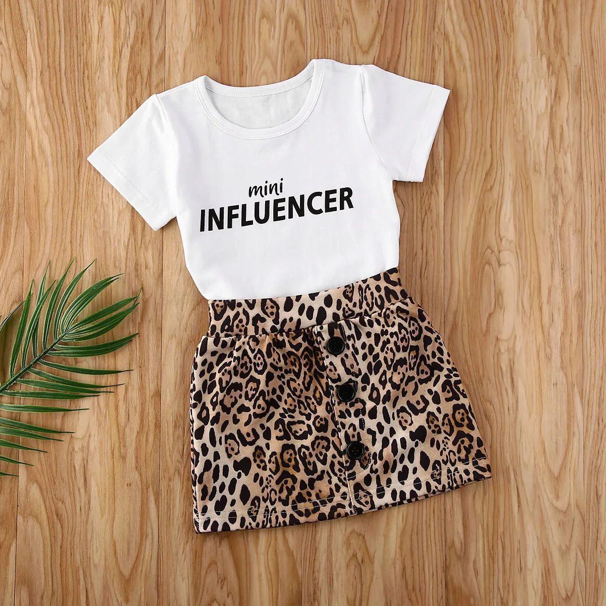 Летняя одежда для маленьких девочек комплекты детской одежды топы с буквенным