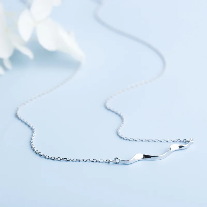 

S925 Sterling Silver Polyline Lightning Pendant Necklace Wave Shape Necklace Simple Temperament Style Clavicle Chain