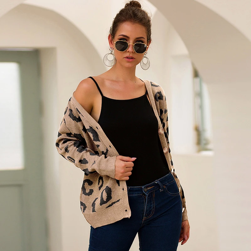 Женский трикотажный кардиган на пуговицах спереди с длинным рукавом| |