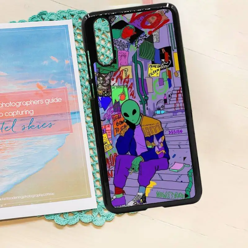 

Aesthetics Cute Cartoon alien space Phone Case PC for iPhone 11 12 pro XS MAX 8 7 6 6S Plus X 5S SE 2020 XR