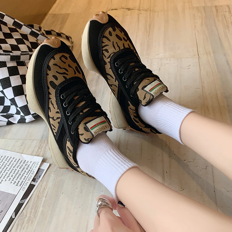 

Женские кроссовки на платформе, удобная спортивная обувь для отдыха, Вулканизированная подошва, для осени и зимы, 2021