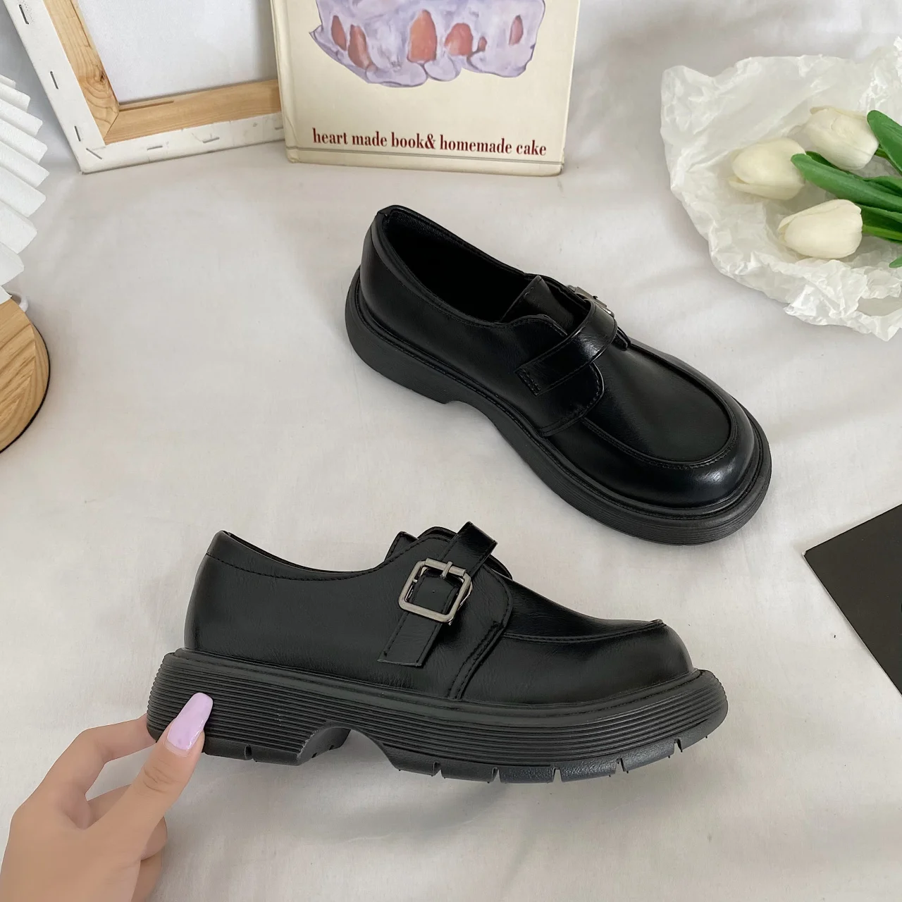 

Korean shoes, British style, Oxford shoes, low-heeled women's shoes, autumn 2021 new leather dress, Roman shoes, buckle loafers